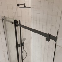 Душевое ограждение в нишу раздвижное  BEN_501_BL_C_1950x1200